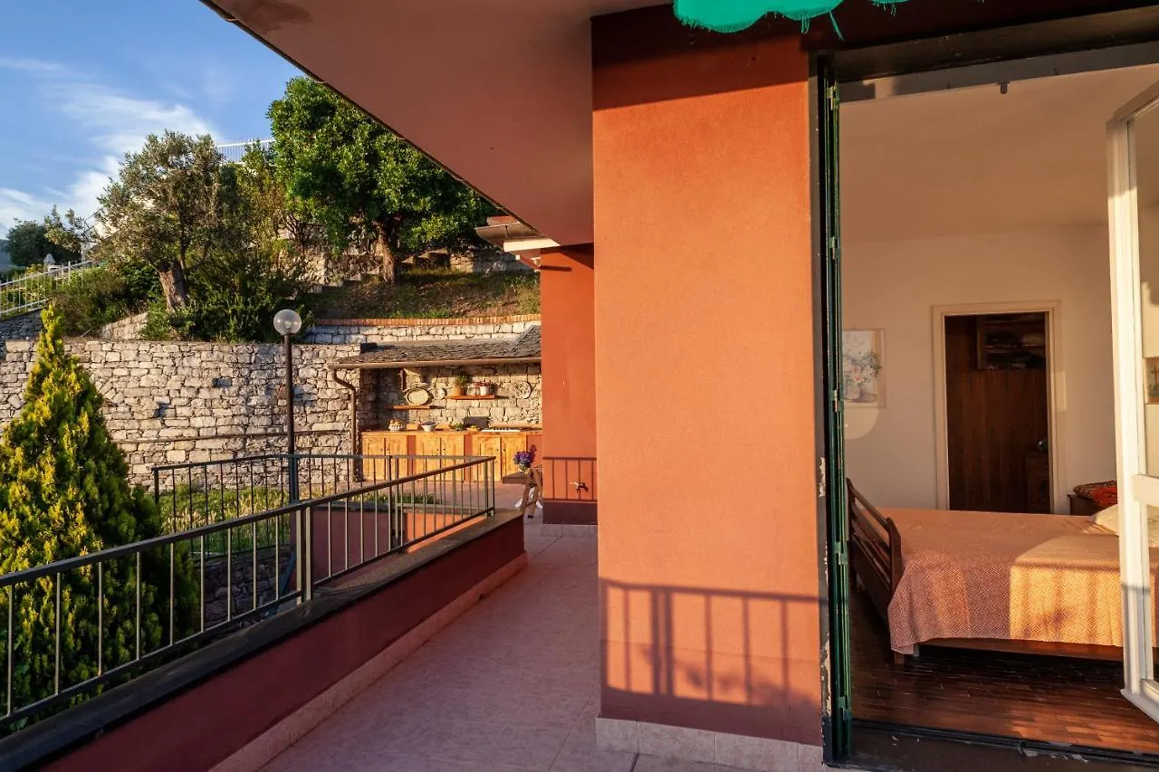 Orizzonti Blu! In Villaggio Esclusivo Con Terrazza Cavi di Lavagna Italy